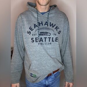 SEATTLE SEAHAWKS NFL GEAR, grey hoodie, size L